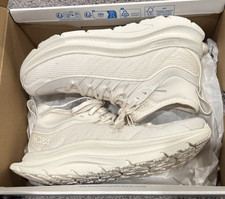 NIB Hoka One One Women s 7B Kawana Mid Training Shoes Alabaster 1169290-ABST.