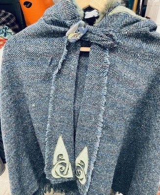 Handmade in Scotland Harris Tweed Hebridean Hooded Cape Blue-Gray  Wool