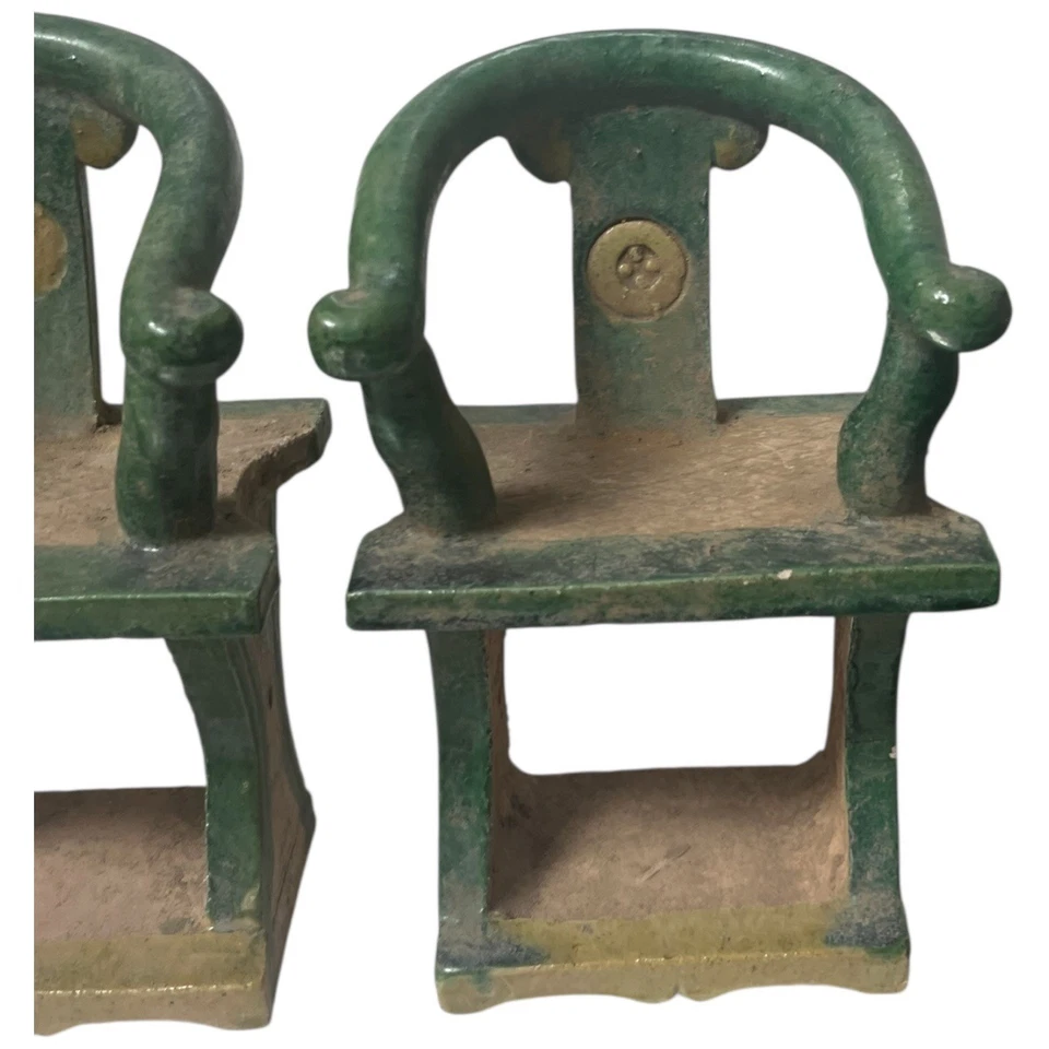 Par de modelos de sillas Sancai vintage chinas de cerámica esmaltada Mingqi con respaldo de herradura Foto 3 de 4