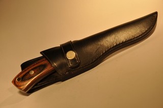 Ein Jagdmesser