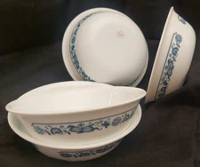Set of 4 Corelle Livingware Olde Towne Blue Onion Cereal Soup Bowls 6.25 inch