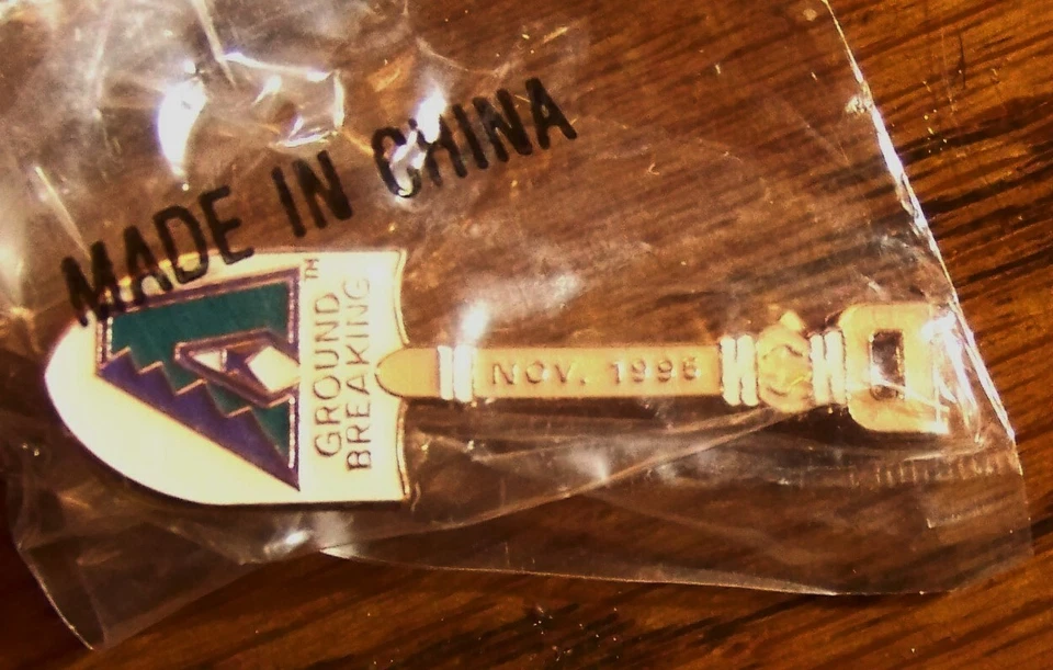 1995 Arizona Diamondbacks pin Ground Breaking shovel stadium groundbreaking MLB - Image 3 of 4