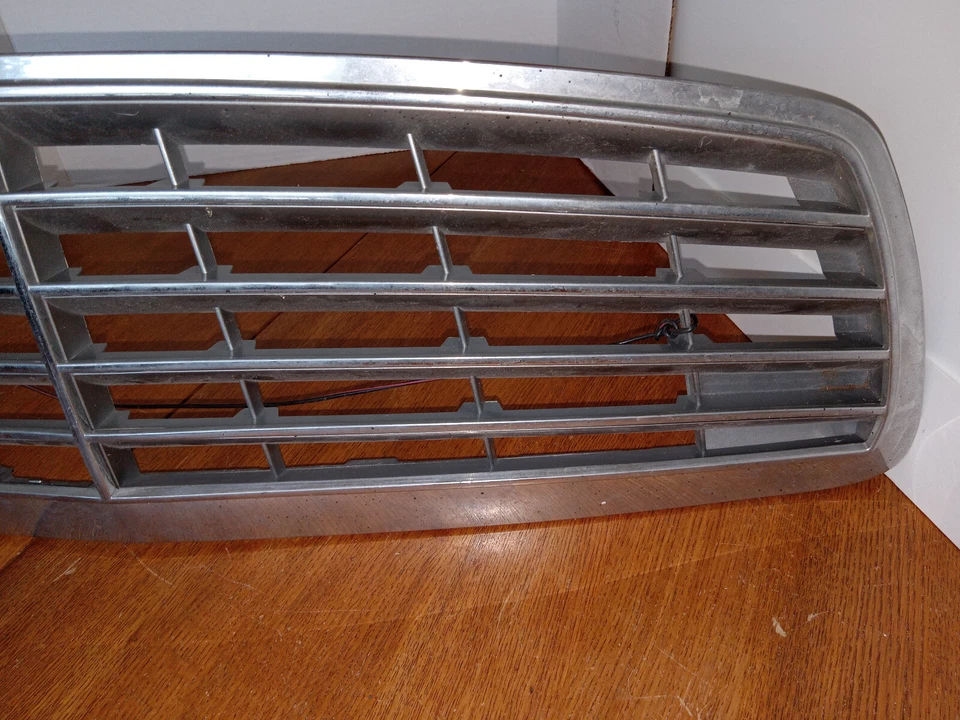 REJILLA MERCEDES BENZ W210 W211 320E 420E E430 GRANERO ENCONTRAR L👀k!!! Foto 3 de 4