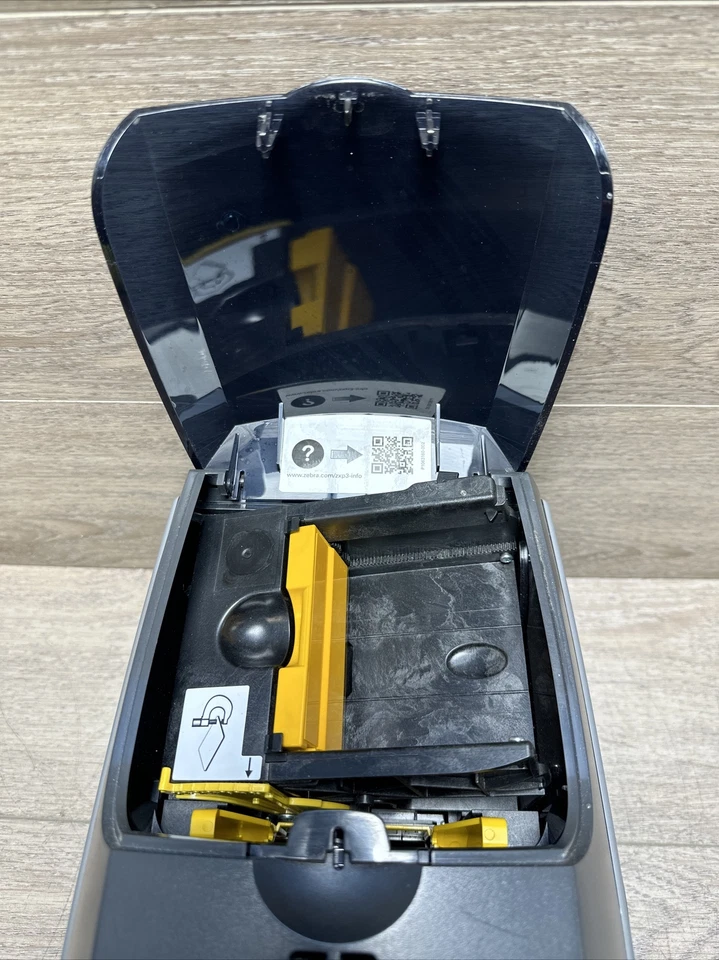 Zebra ZXP Series 3 Double Sided USB Card Printer "Mechanical error" - Image 4 of 4
