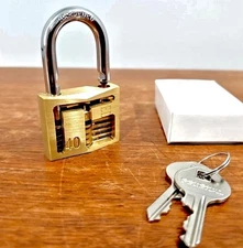 Cutaway Federal 40 Lock Brass Padlock w/ 2 Keys (Cut Away Lockport Lock) 