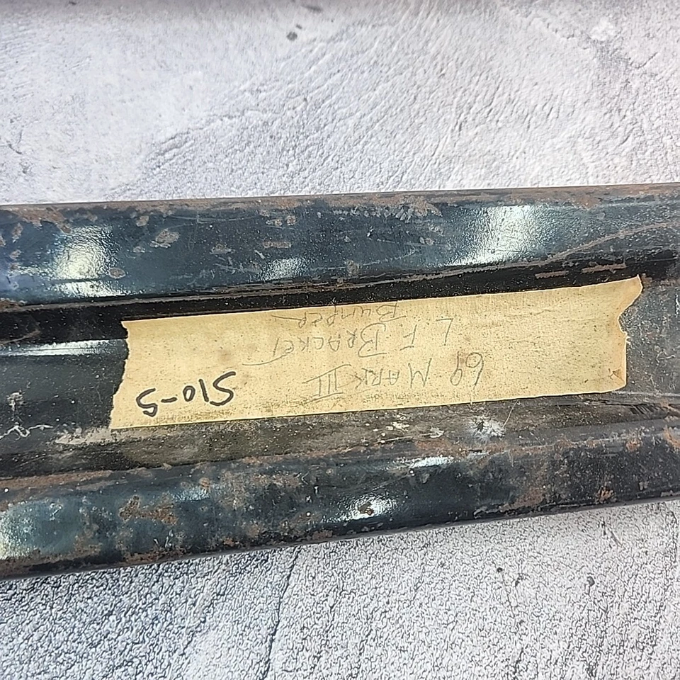 Barra de refuerzo parachoques delantero izquierdo Lincoln C8LY17755A 1968-1971 Mark III NORS Foto 3 de 4