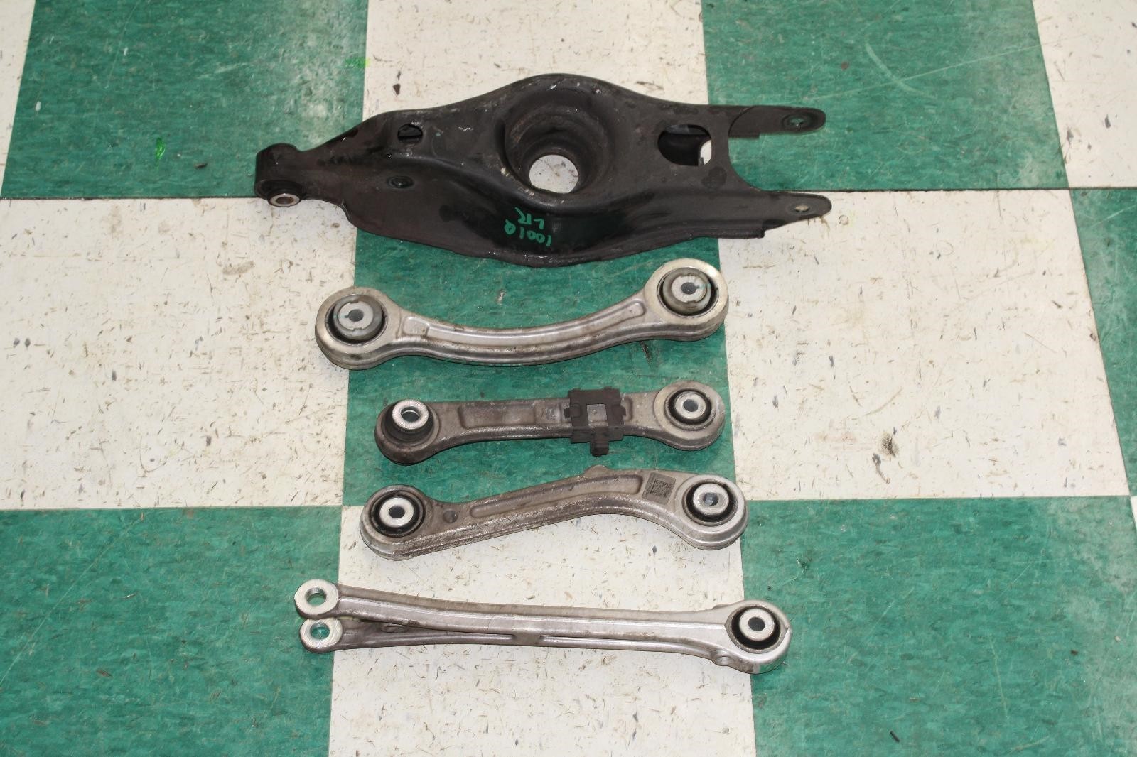 Maserati Ghibli 2017-2024 Rear Left Control arms Set