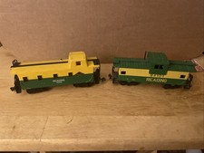 HO BACHMAN/ ATHEARN 2 CABOOSES