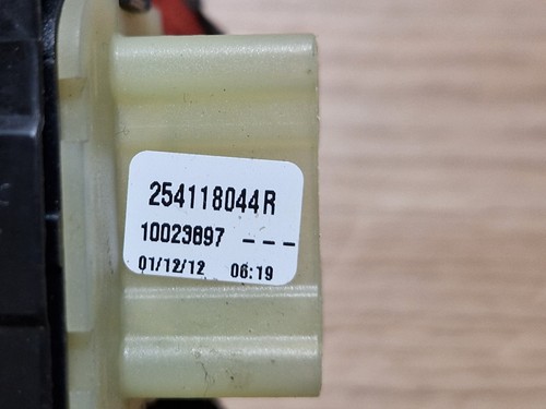 Renault Clio Fensterheberschalter rechts Fahrerseite vorne elektrisch 2013-2018 - Bild 9 von 13