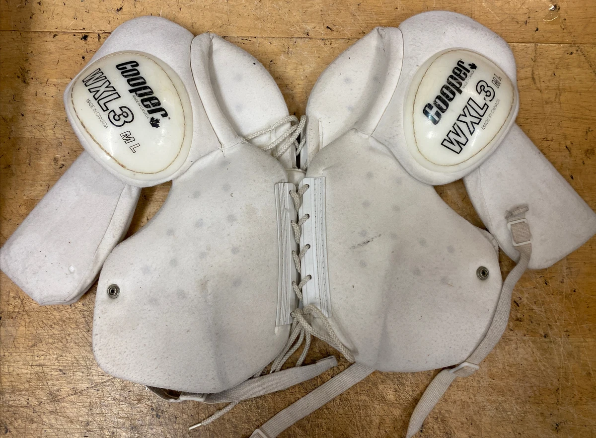 Ice hockey on sale chest protector