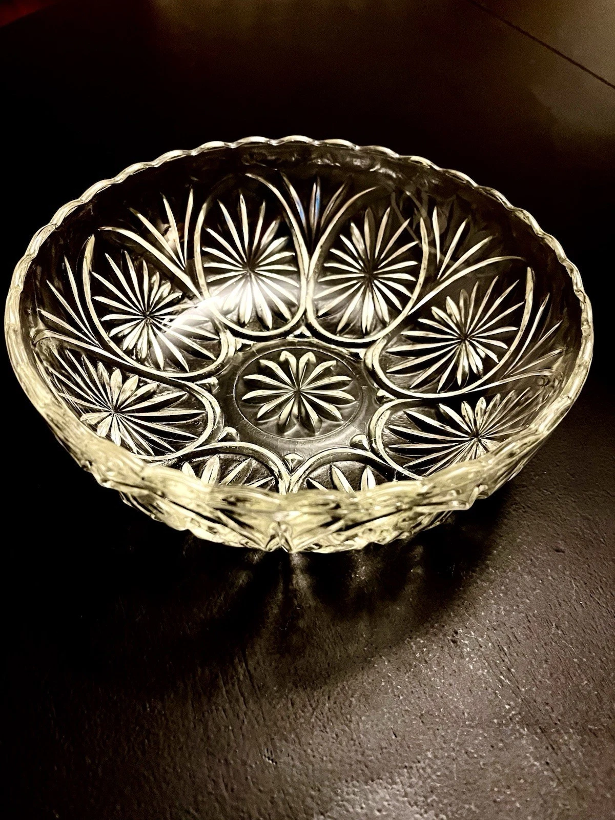 8” Anchor Hocking Medallion Glass Serving Bowl