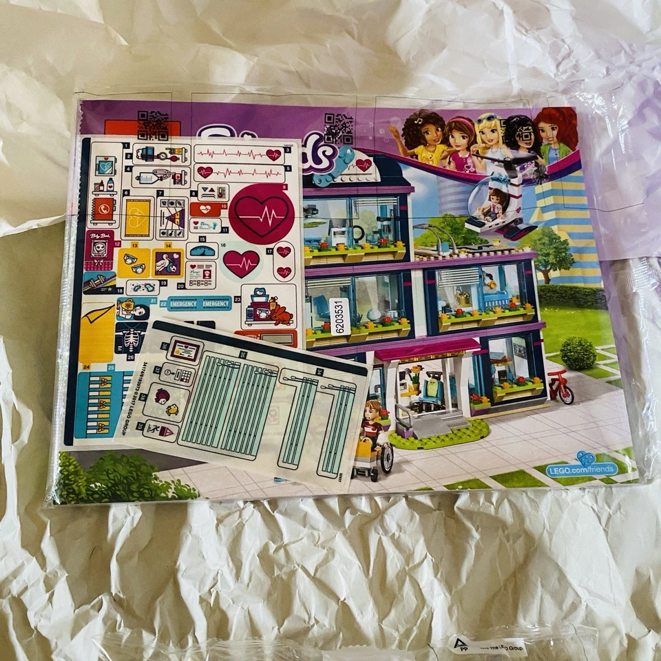 LEGO FRIENDS: 41318 Heartlake Hospital Complete Unopened Inner Bags Express F/S - Image 2 of 4