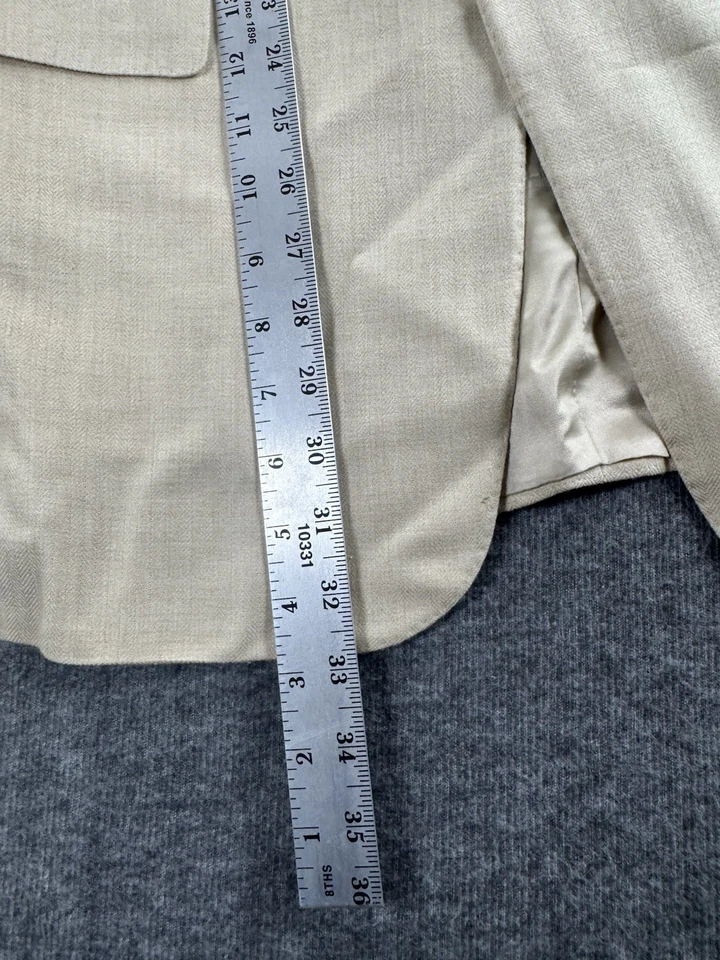 Ralph Lauren Purple Label Men's 100% Cashmere Sport Coat Blazer Size 40R England - Image 3 of 4