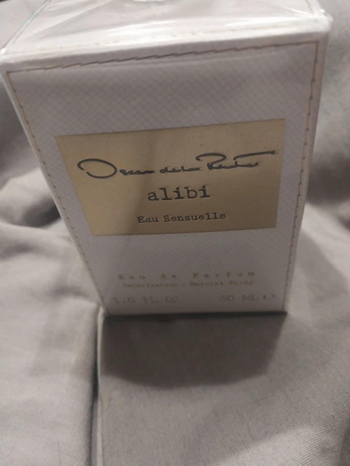 Alibi by Oscar de La Renta Eau de Parfum 1.0 Onza  Foto 3 de 3