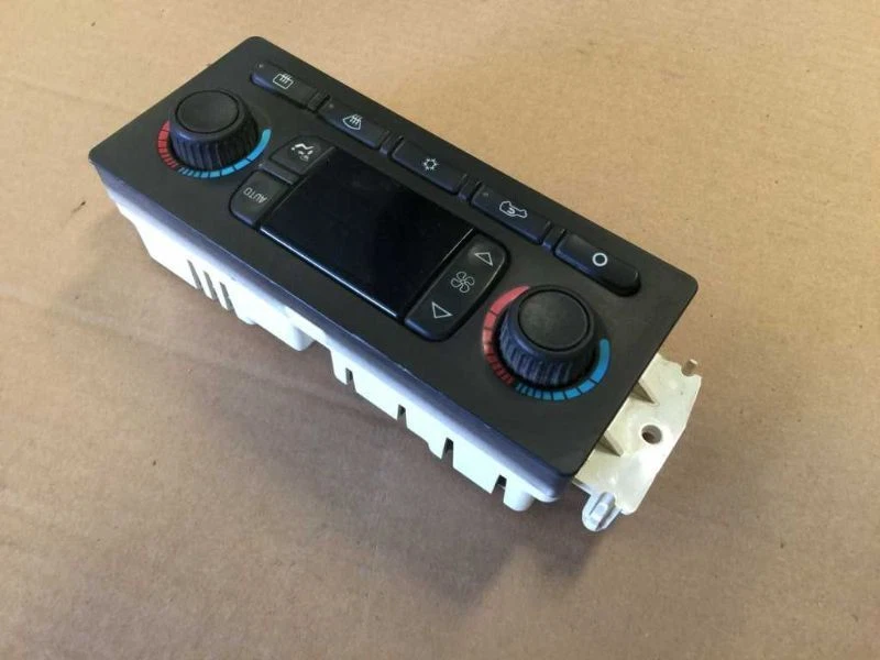 2003-2004 Chevrolet Avalanche 1500 Heater AC Temperature Control Unit OEM - Image 2 of 4