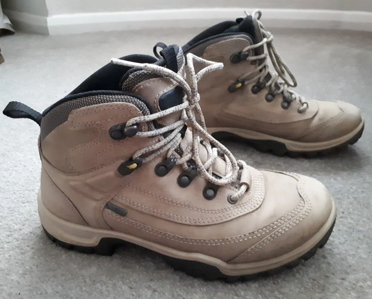 Ecco ladies top walking boots uk
