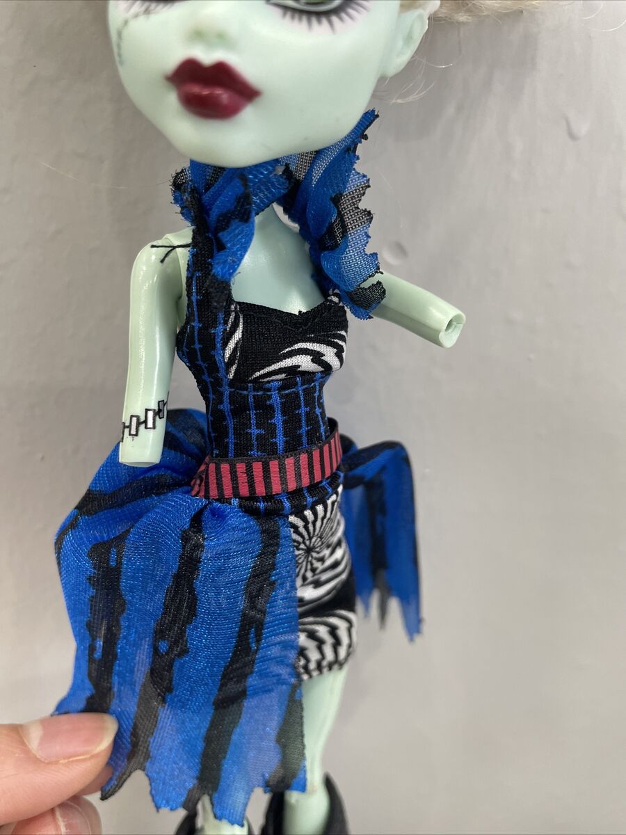 Boneca Monster High Boneca Freak Du Chic Frankie Stein - R$ 79,90