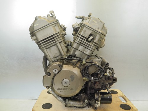 Honda XRV 750 Africa Twin RD04 Motor - Bild 2 von 10