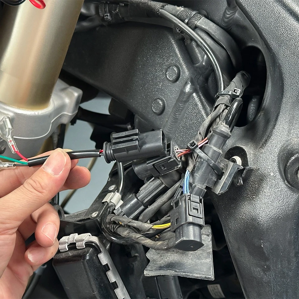 Conector de enchufe GPS adaptador de enchufe auxiliar para BMW R1200GS R1250GS/Aventura Foto 3 de 4