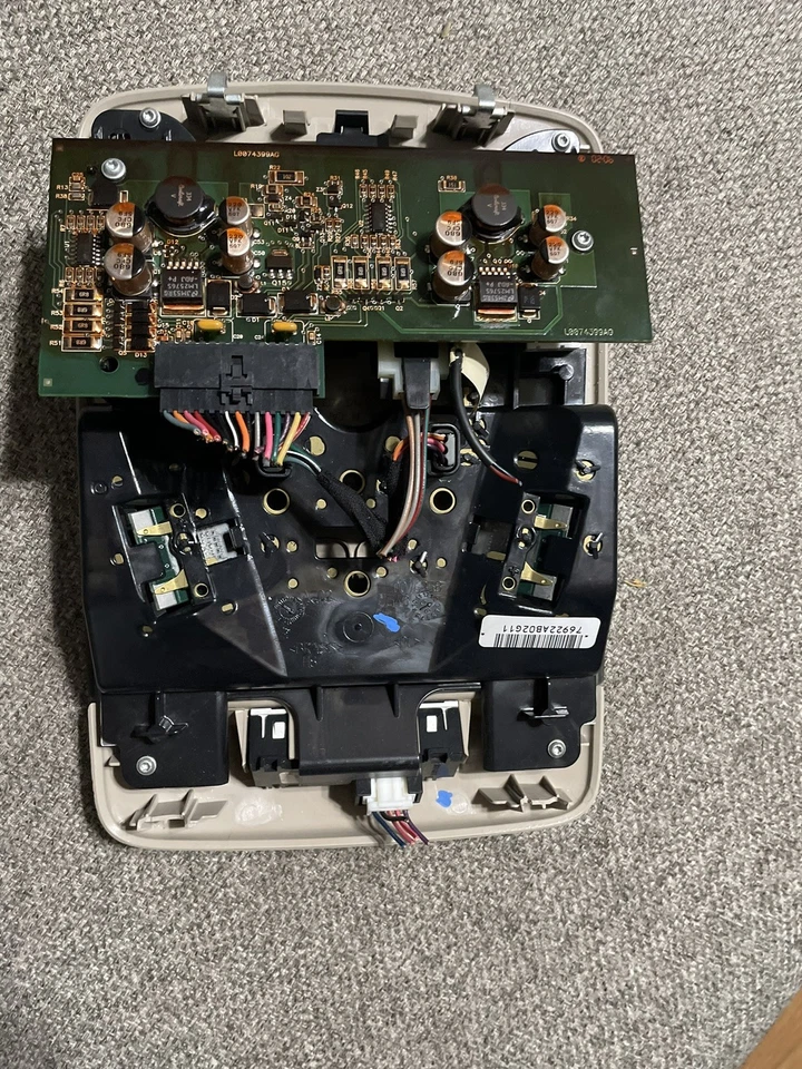 2006 -2008 Cadillac DTS console aéreo cúpula mapa luz Homelink teto solar xisto - Imagem 2 de 4