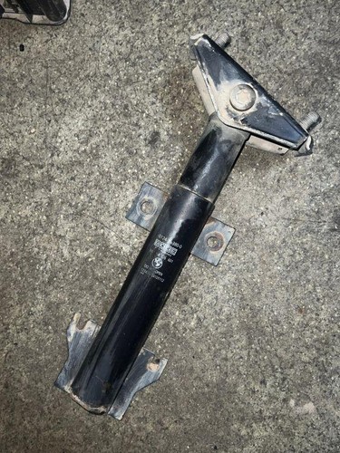 BMW 5 Touring E34 Stoßstangenhalter vorne rechts 8126601 2.50 Diesel 33760273