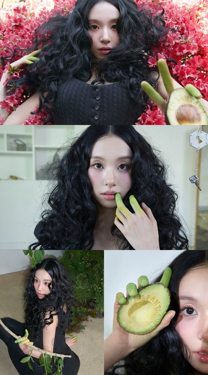 CHAEYOUNG LIL FANTASY VOL.1 1st Album SPARKLE Ver/CD+PhotoBook+