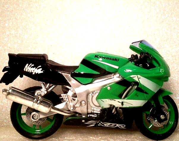 KAWASAKI Ninja ZX-9 R Green Maisto 1:18 Motorcycle Diecast Bike