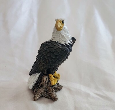  Bald eagle figurine
