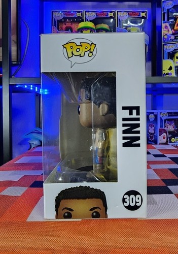 Star Wars Funko Pop - Finn - The Rise of Skywalker - No. 309 - With Protector - Picture 2 of 7