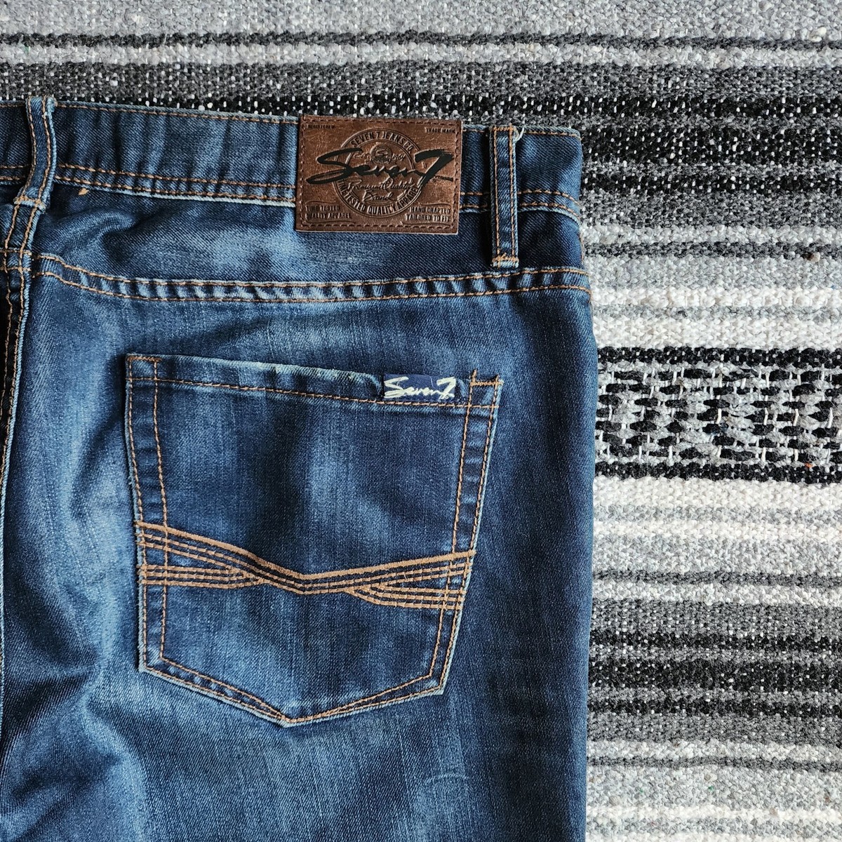 Seven7 Sz 36 Mid Rise Straight Leg Denim Jeans Medium Distressed