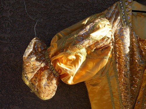 Super Plus Size 88 inch Waist -Yellow 2 Piece African Queen Dress with Seashells - Picture 6 of 20