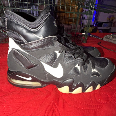 Nike Air Max 2 Strong Men's Mid Top Lace-Up Sneakers Black/White 555104-010