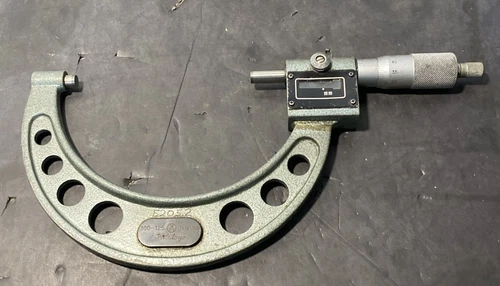 Mitutoyo 193-105 Outside Micrometer W/Ratchet Stop 100-125 .01mm USED
