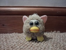 Light Brown Hoody Pet Shaking Trembling Furby KO Keyring Plush Vintage