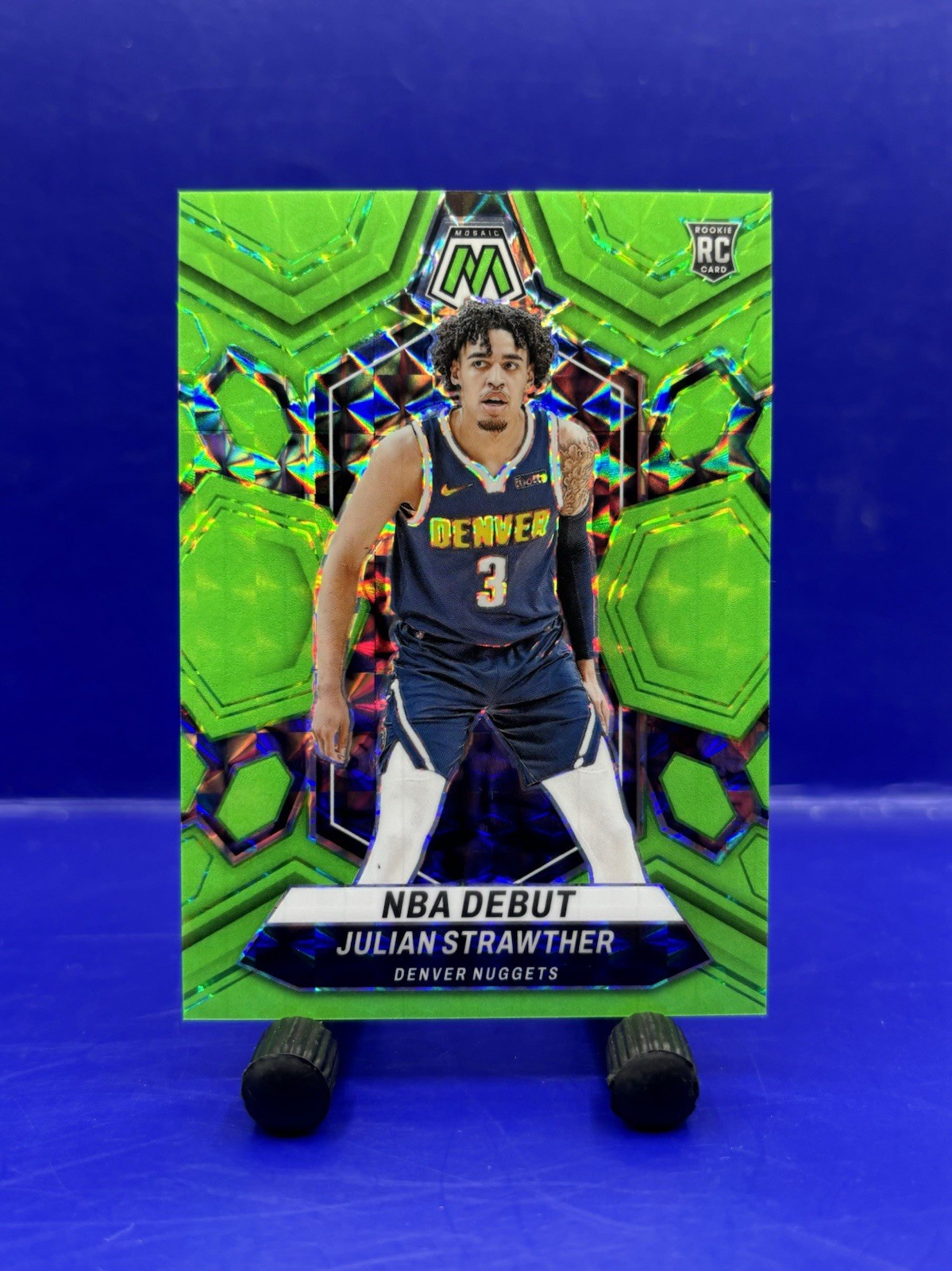 2023-24 Mosaic Julian Strawther Green Fluorescent NBA Debut RC 06/10 #256