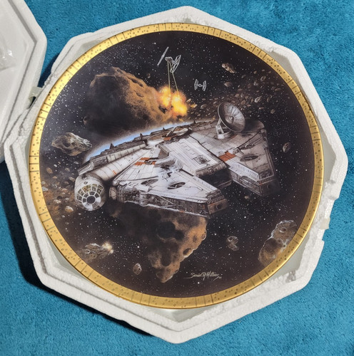 The Hamilton Collection Plate Star Wars The Millennium Falcon Space Vehicles