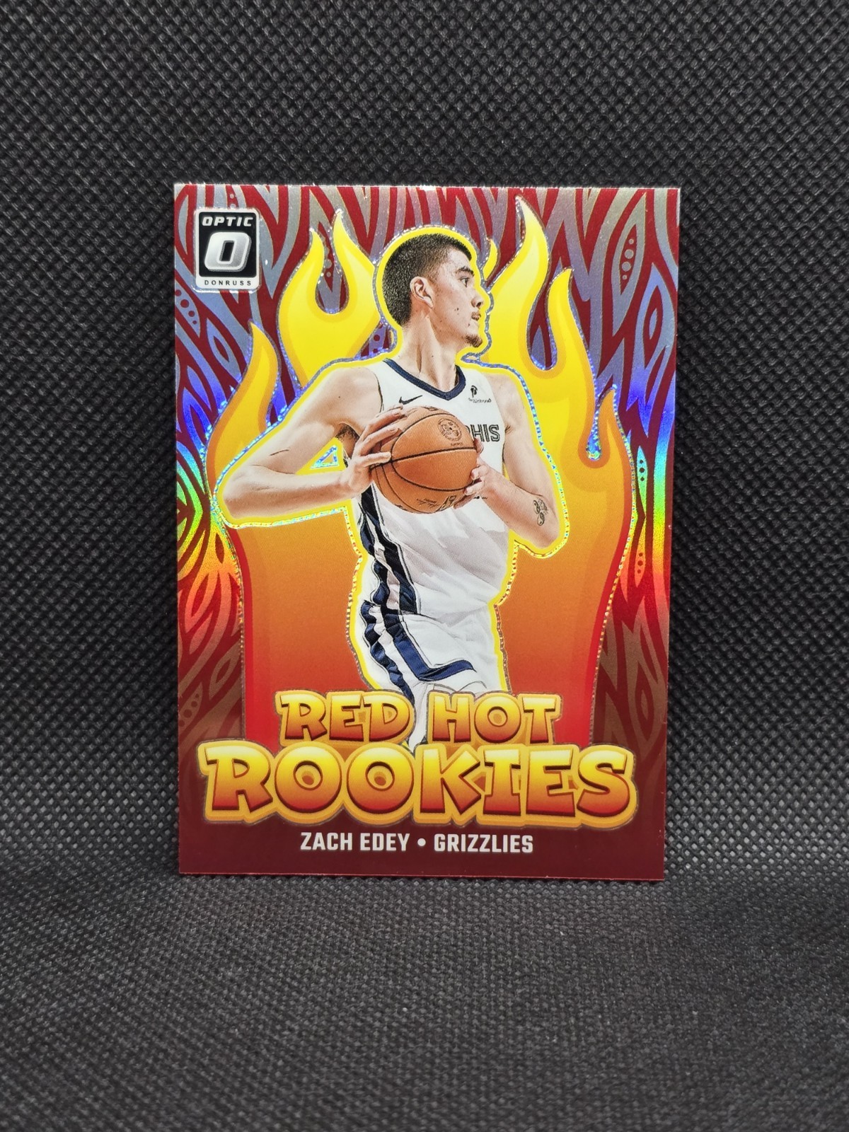 2024-25 Donruss Optic Zach Edey Red Hot Rookies Holo RC #4 Grizzlies