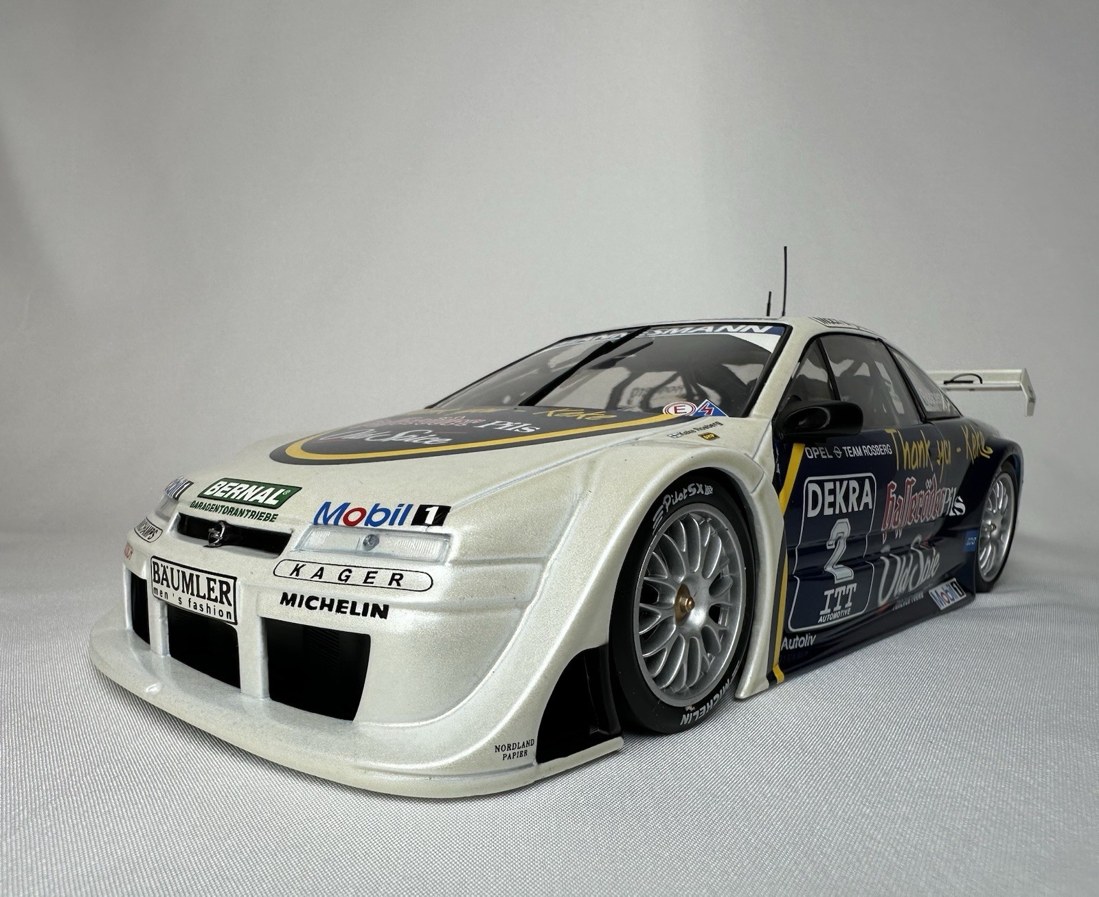Minichamps Opel Calibra V6 4x4 #1 ITC Meister 1996 Manuel Reuter 1:18 – Originalverpackt (MISB / Vitrinenzustand 10/10) – Bild 5