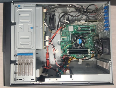 Intel Server Chassis Workstation System P4000 P4308RPLSHDR Xeon E3-1231 V3 16GB