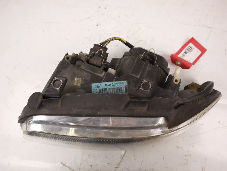 Phare gauche occasion AUDI A4 I Phase 2 - 1.9 TDI 90ch - - Photo 2/4