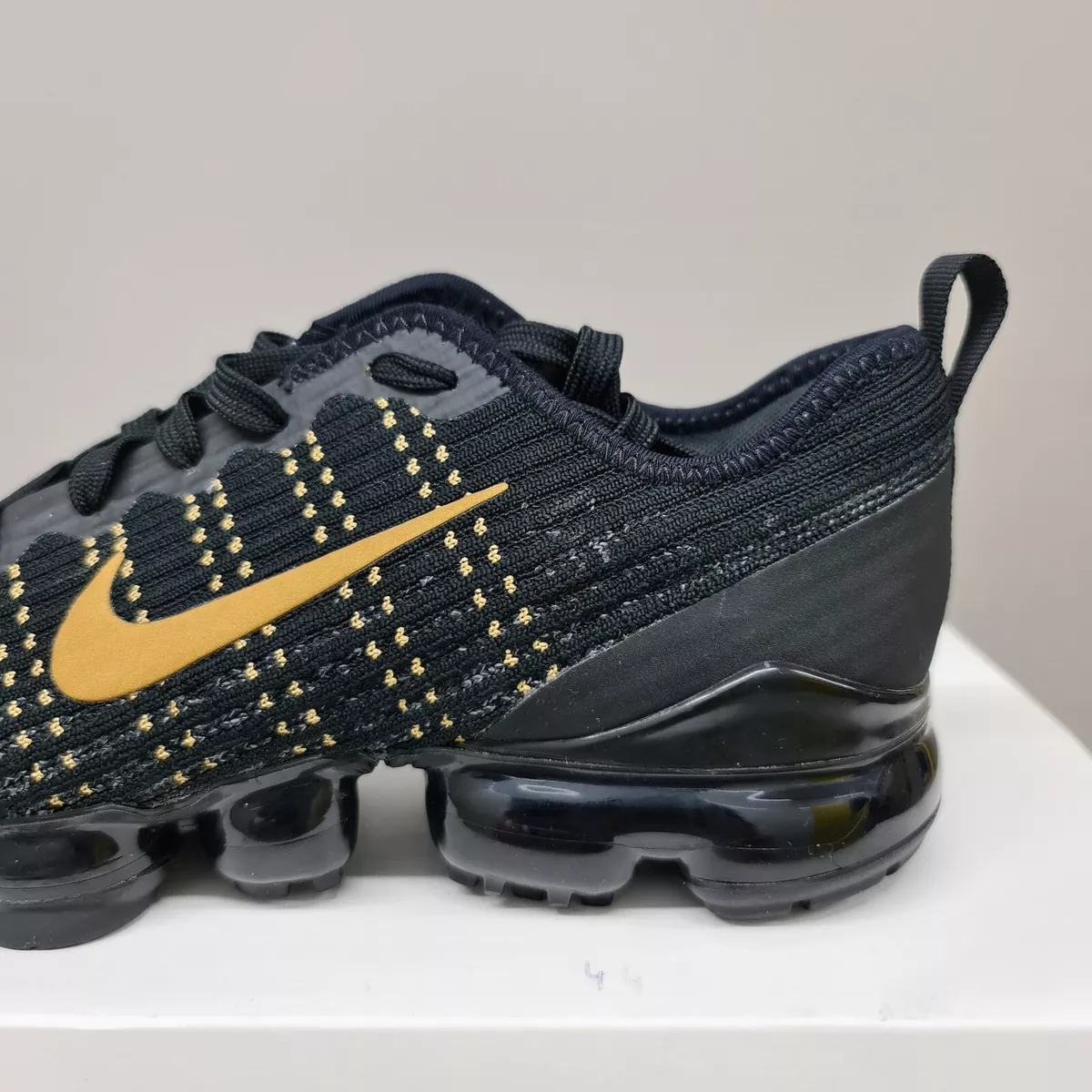 Nike gs store 3 gold