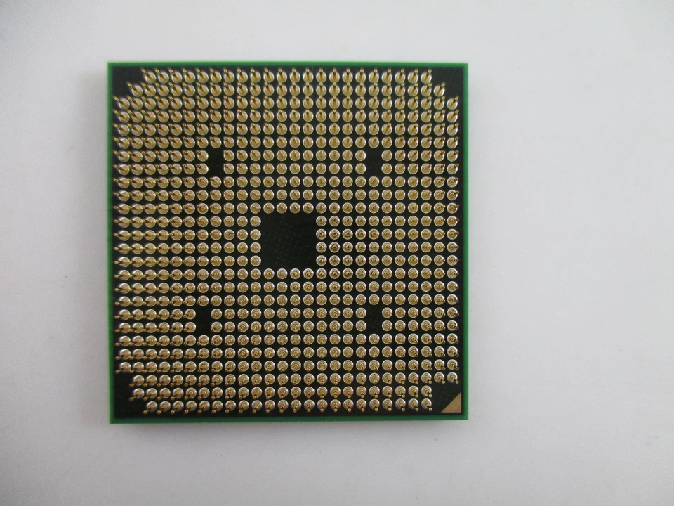 Cpu AMD SEMPRON MOBILE M100 CAEFC 2000 MHZ SMM100SBO12GQ Originale #0 - Immagine 2 di 2