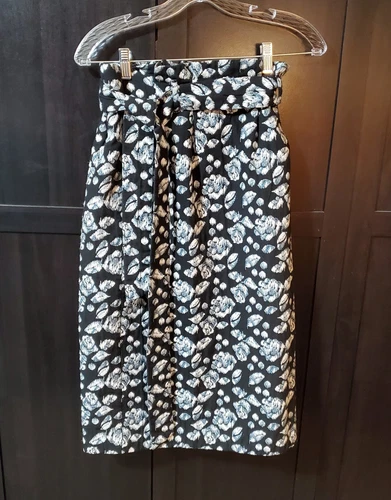 H&M Skirt Paper Bag Tie Waist Midi Size 2 Floral