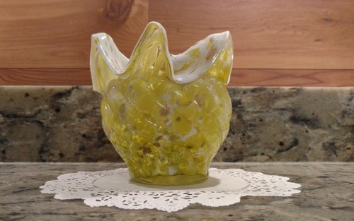 ART DECO STYLE HANDMADE BLOWN GLASS VASE WITH THUMBED RIM - Picture 7 of 11