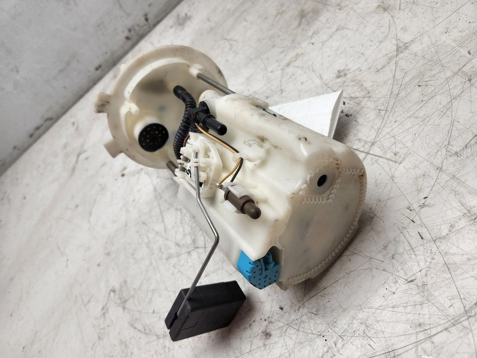 Conjunto de bomba de combustible Nissan Quest 2011-2013 3,5 L OEM 170401JA2A Foto 3 de 4