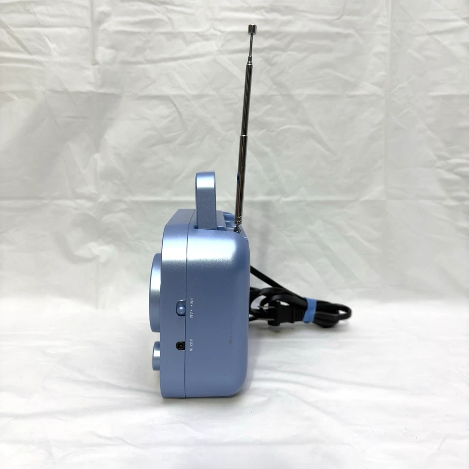 Radio AM/FM Portátil - Jensen MR-550, 120 voltios o Batería, Azul - Probado Foto 2 de 4