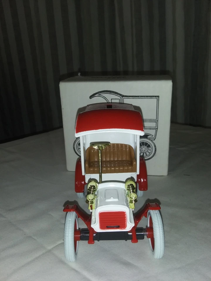 Banco de coche de reparto Ford 1905 de metal fundido a presión ERTL calidad Atlas ruedas rojas automáticas Foto 2 de 4