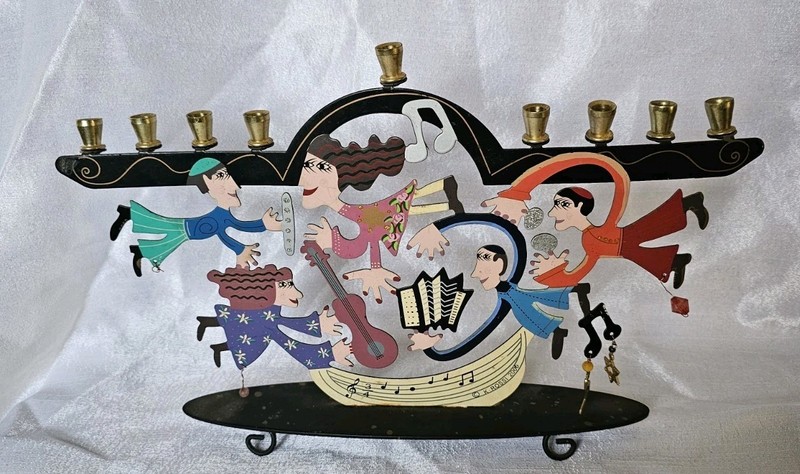 Vintage Karen Rossi Aviv Judaica Collection Music Metal  Menorah 