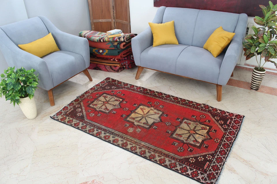 Alfombra geométrica tribal de lana anudada a mano oriental roja tradicional vintage 3x6 Foto 3 de 4