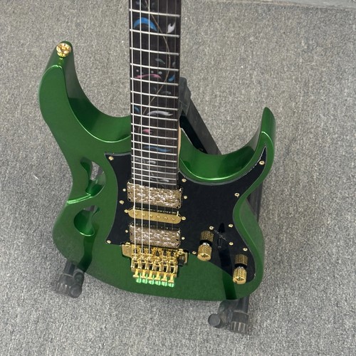 Kostenloser Versand E-Gitarre SteveVai New Signature Guitars grüne Farbe - Bild 2 von 6